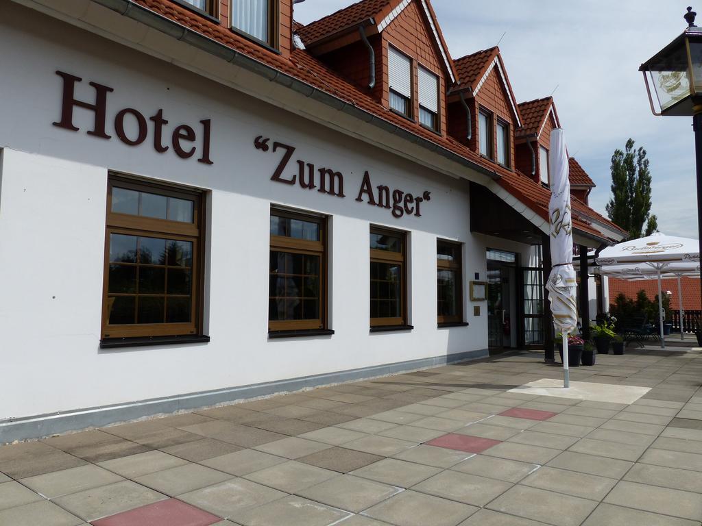 Hotel Zum Anger Neukirchen-Pleisse Exterior photo
